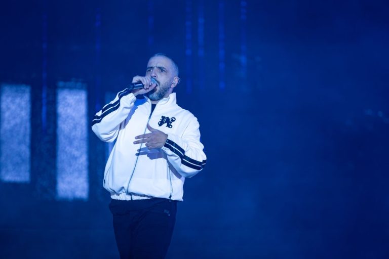 Ο-ΛΕΞ,-μία-σκηνή-και-πάνω-από-45.000-στα-«πόδια»-του-–-Το-Καυτανζόγλειο-«πήρε-φωτιά»-(video)