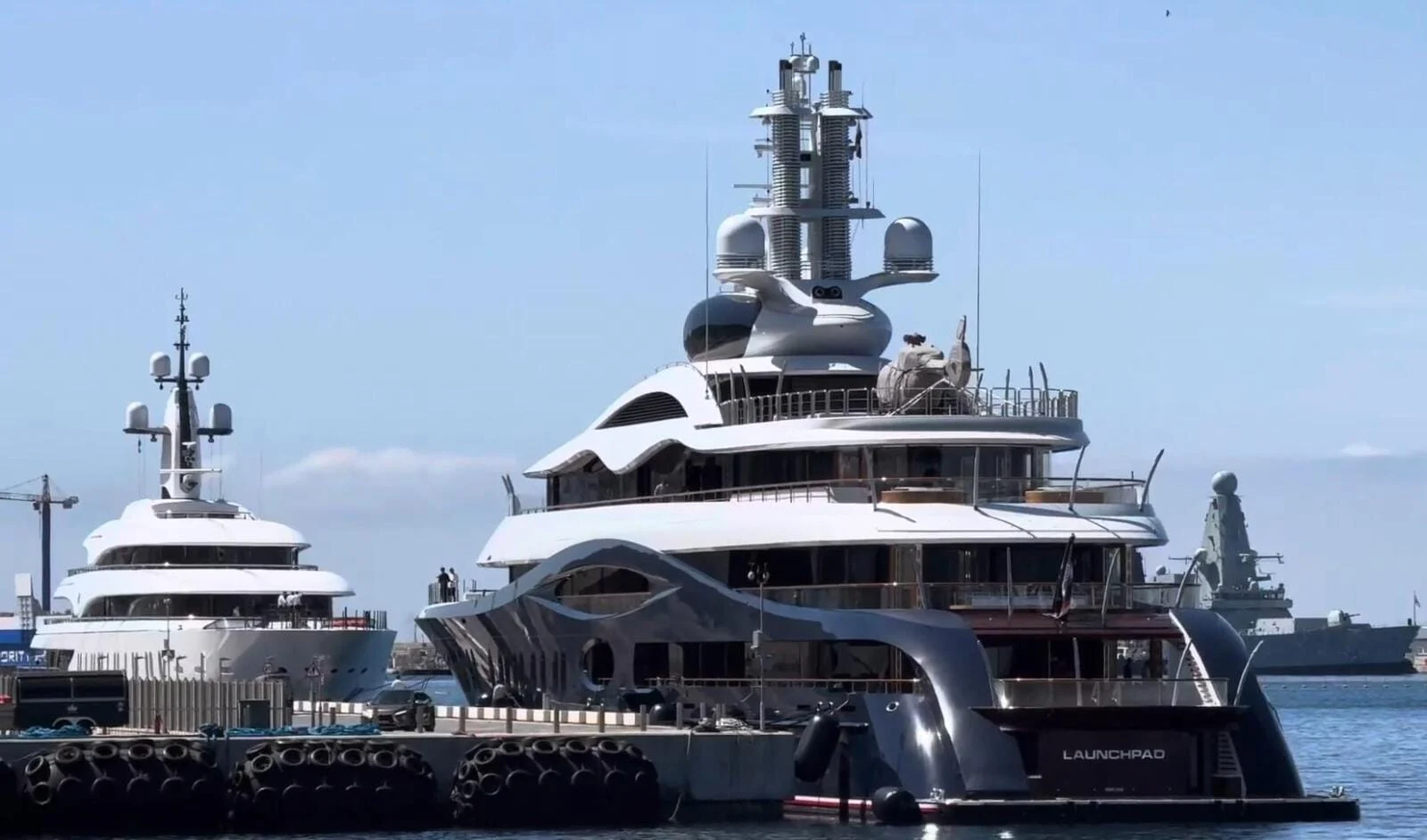 Το-launchpad-του-Ζούκερμπεργκ-σαλπάρει-για-την-Καραϊβική:-119-μέτρα-απόλυτης-χλιδής-με-γήπεδο-τένις-και-ελικοδρόμιο